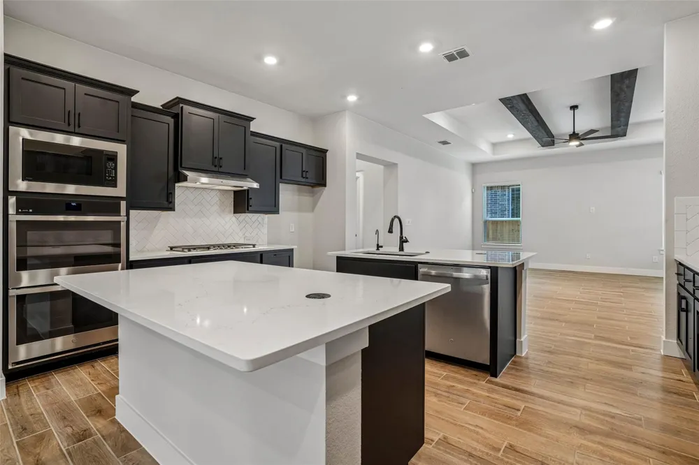 1228 Emerald Lake Drive Katy, TX 77493