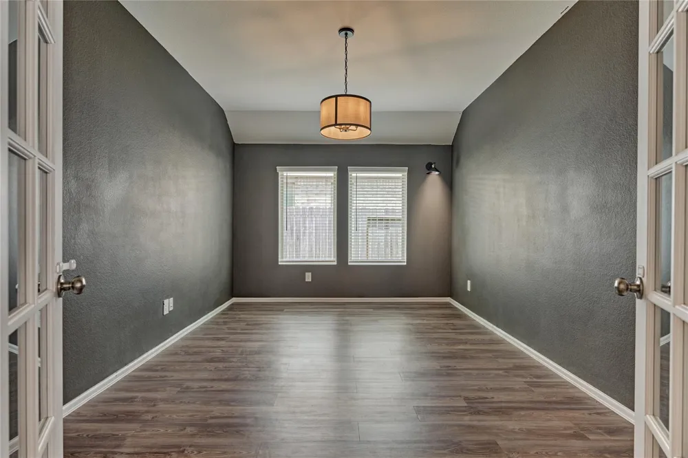 211 Garnett Street Magnolia, TX 77354
