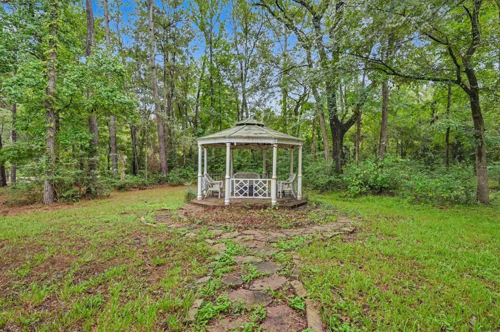 23421 Martha Williams Road Montgomery, TX 77356