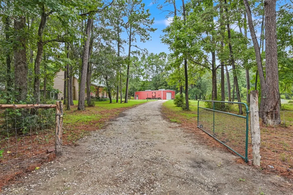 23421 Martha Williams Road Montgomery, TX 77356