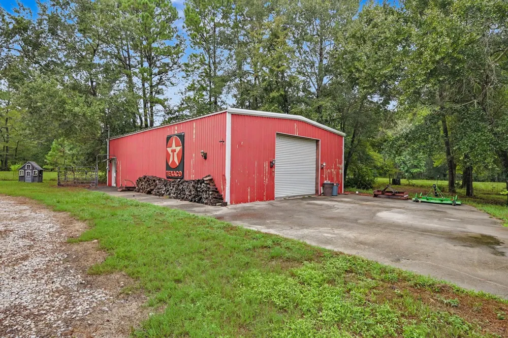 23421 Martha Williams Road Montgomery, TX 77356