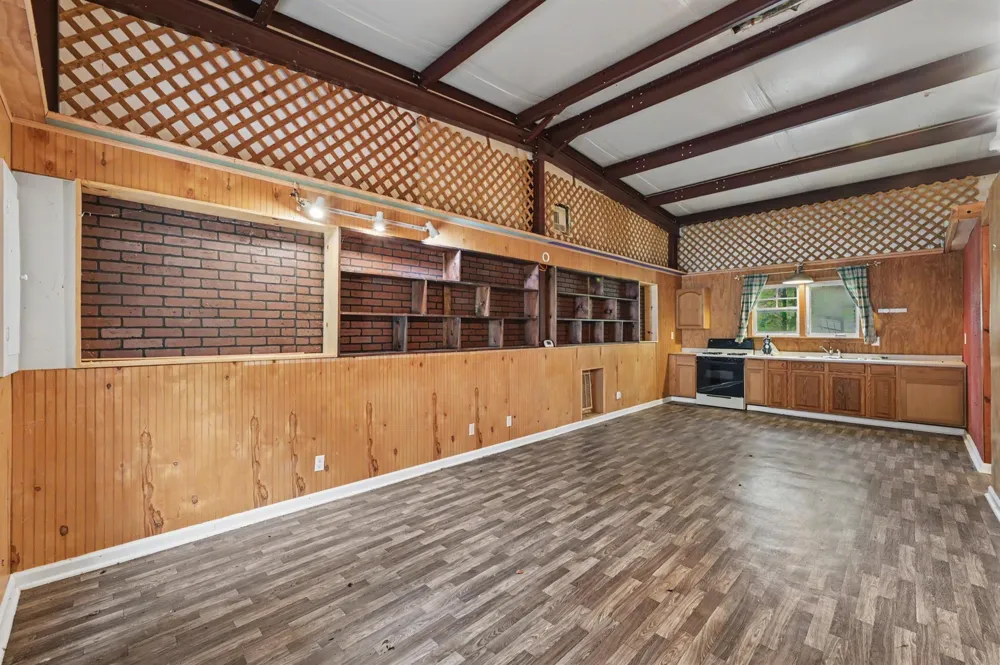 23421 Martha Williams Road Montgomery, TX 77356