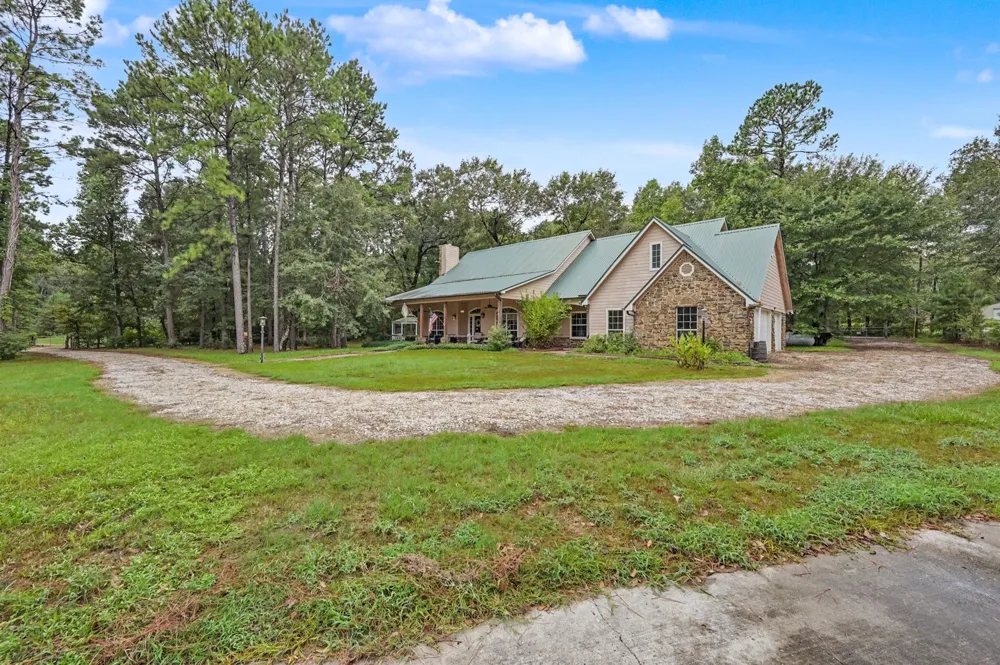 23421 Martha Williams Road Montgomery, TX 77356