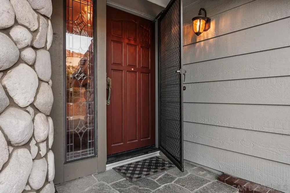 10770 Ancona Lane San Diego, CA 92131