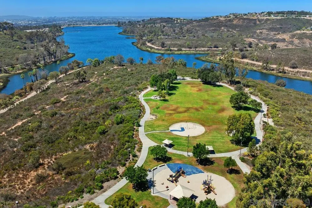 10770 Ancona Lane San Diego, CA 92131