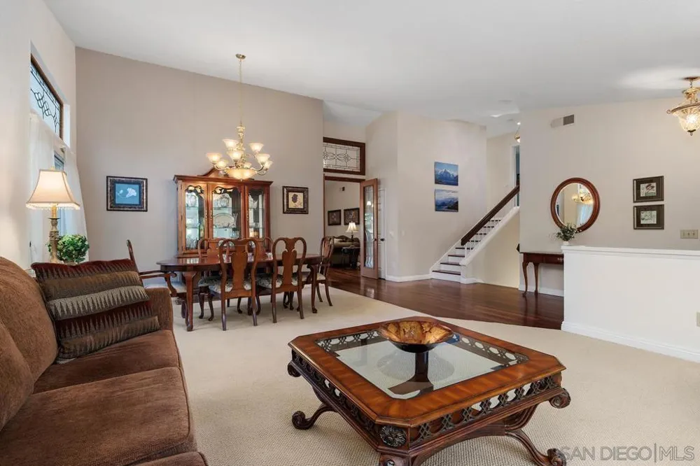 10770 Ancona Lane San Diego, CA 92131