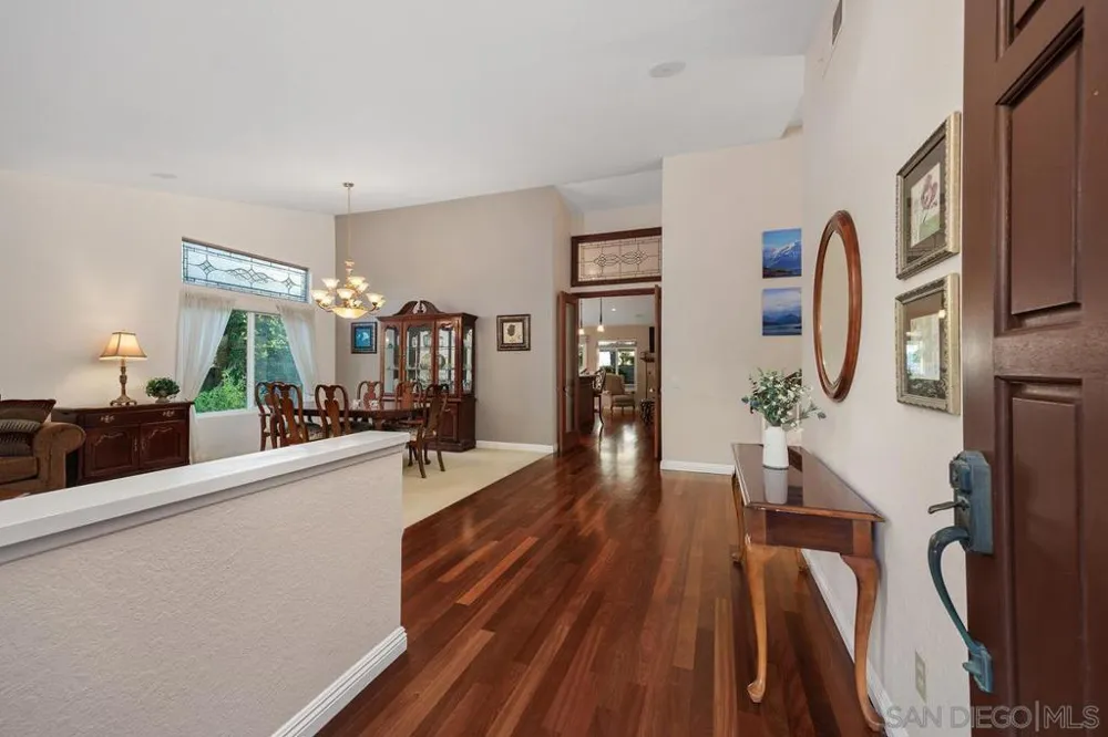 10770 Ancona Lane San Diego, CA 92131
