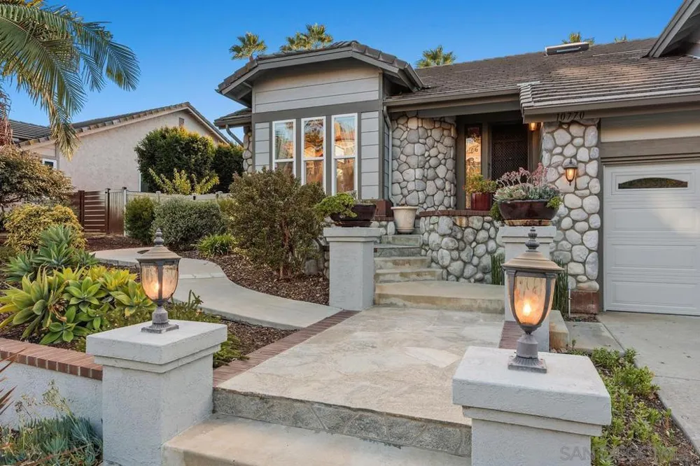 10770 Ancona Lane San Diego, CA 92131