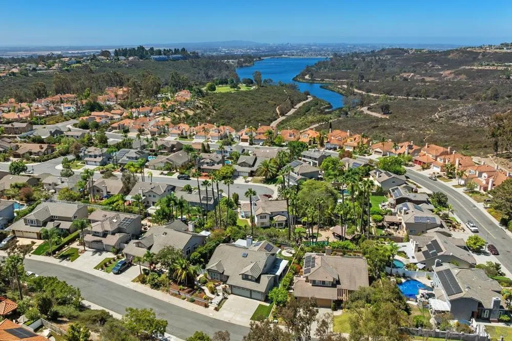 10770 Ancona Lane San Diego, CA 92131