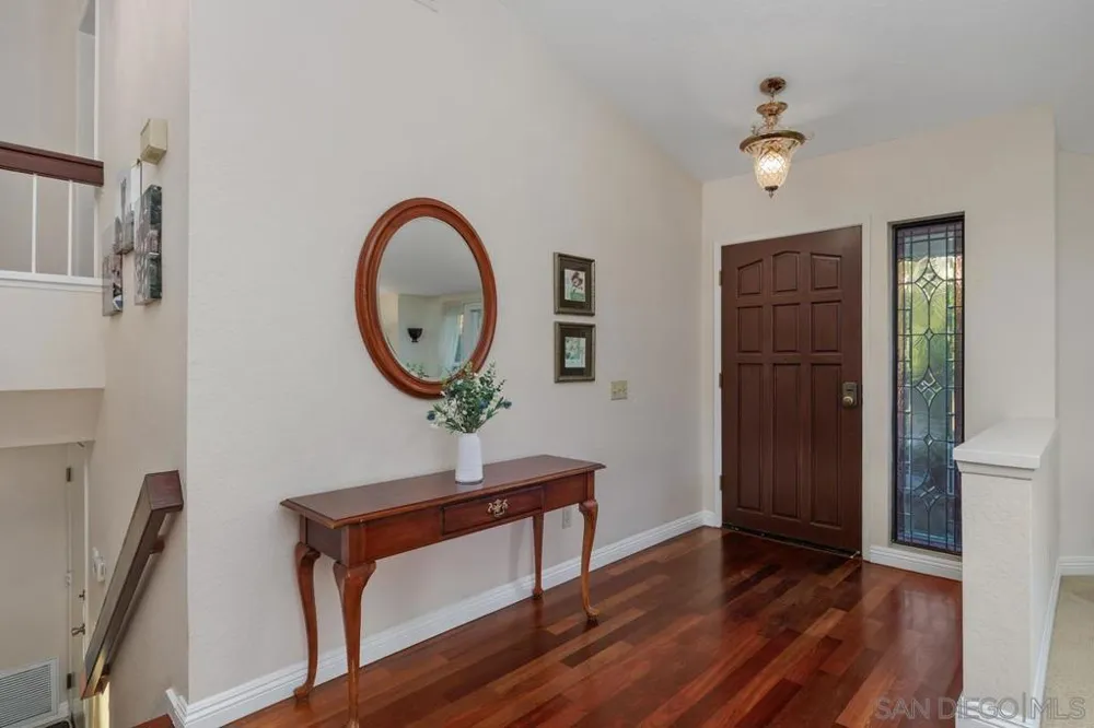10770 Ancona Lane San Diego, CA 92131