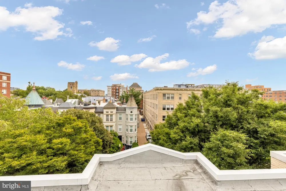 1726 17TH STREET NW #102 Washington, DC 20009