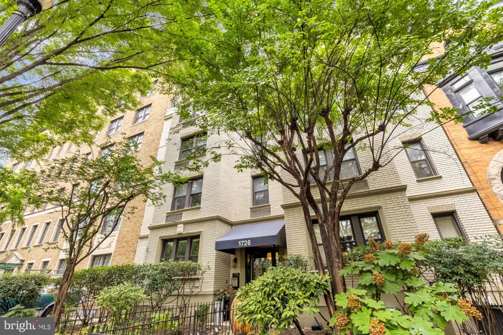 1726 17TH STREET NW #102 Washington, DC 20009