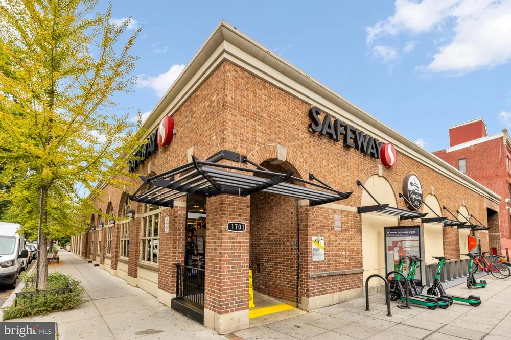 1726 17TH STREET NW #102 Washington, DC 20009