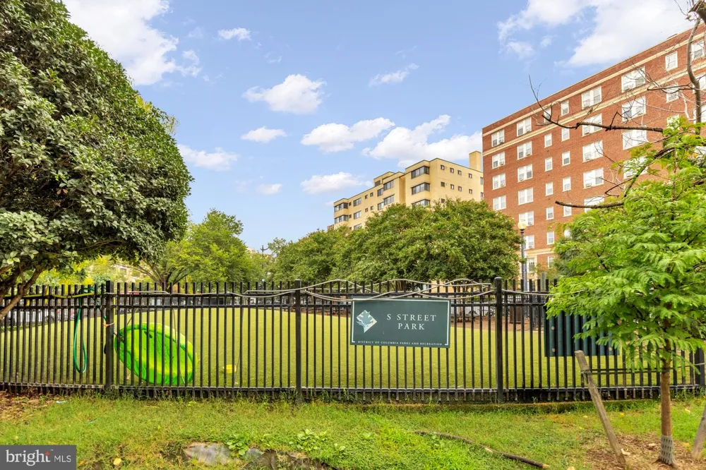 1726 17TH STREET NW #102 Washington, DC 20009