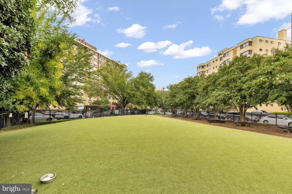 1726 17TH STREET NW #102 Washington, DC 20009