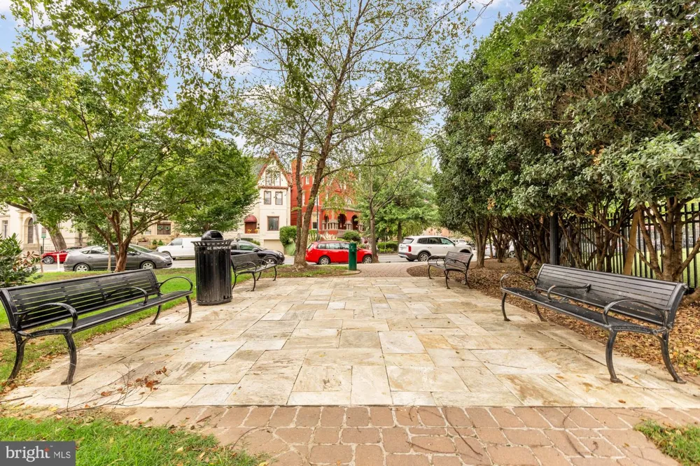 1726 17TH STREET NW #102 Washington, DC 20009