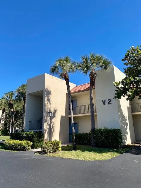 1605 S US Hwy 1 #106V2