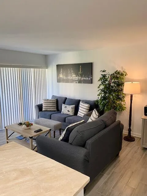 1605 S US Hwy 1 #106V2 Jupiter, FL 33477