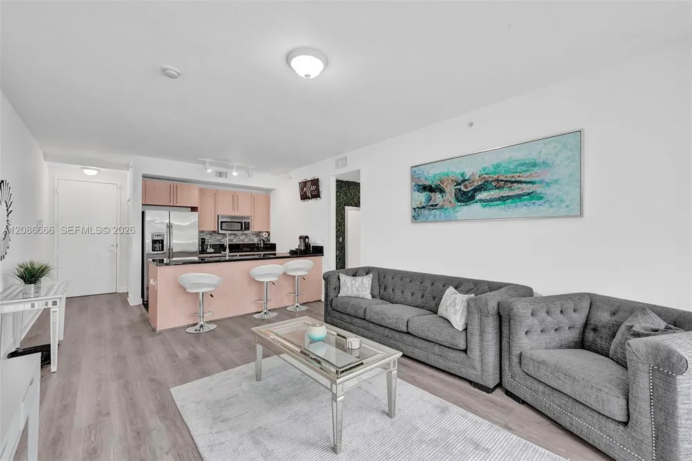 79 SW 12th St #3608-S Miami, FL 33130
