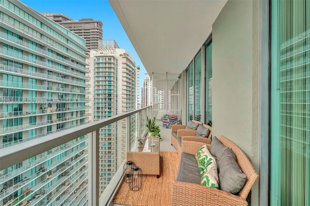 79 SW 12th St #3608-S Miami, FL 33130