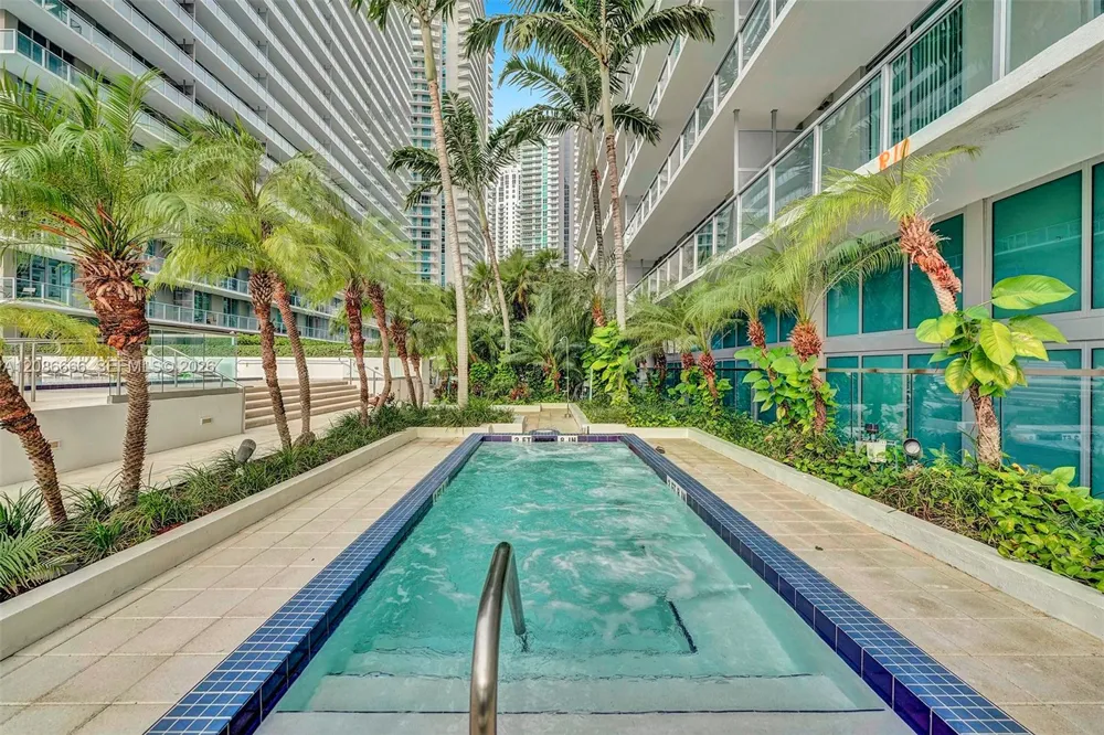 79 SW 12th St #3608-S Miami, FL 33130