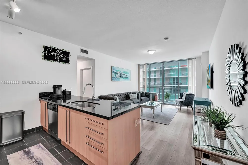 79 SW 12th St #3608-S Miami, FL 33130