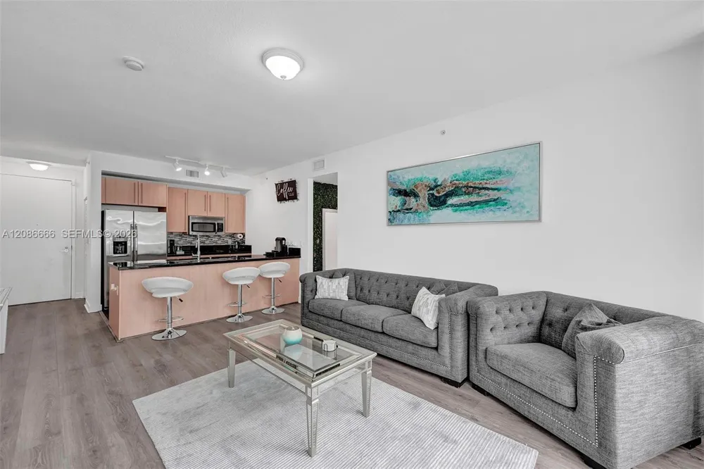79 SW 12th St #3608-S Miami, FL 33130