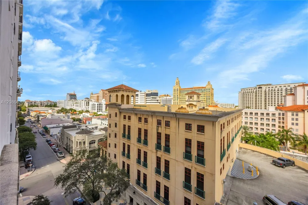 10 Aragon Ave #810 Coral Gables, FL 33134
