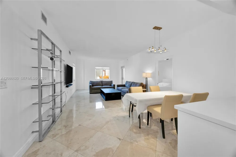 10 Aragon Ave #810 Coral Gables, FL 33134