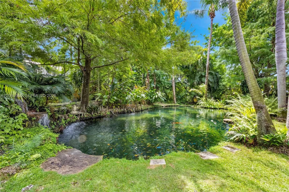 8201 SW 62nd Ave South Miami, FL 33143
