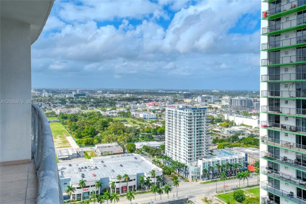 1750 Bayshore Dr #3205 Miami, FL 33132
