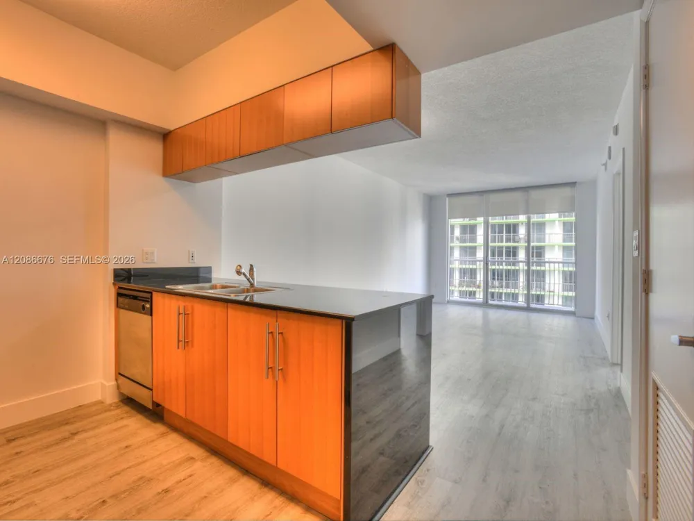 1750 Bayshore Dr #3205 Miami, FL 33132