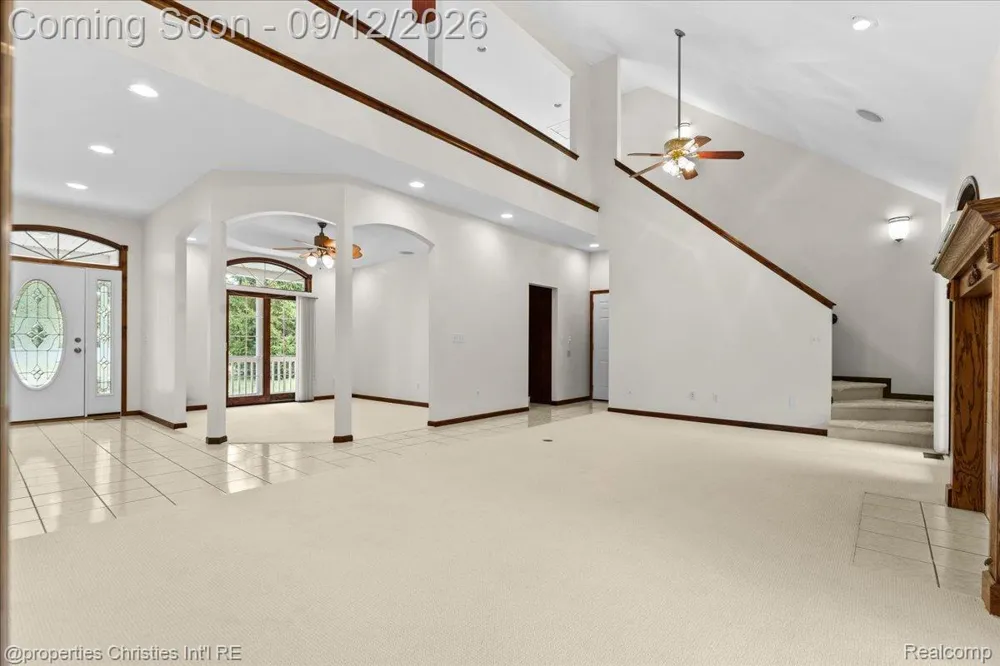 1143 Brewster Road Rochester Hills City, MI 48306