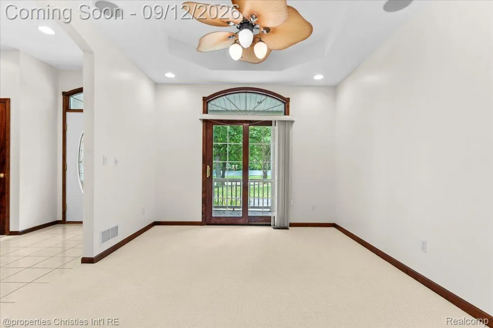 1143 Brewster Road Rochester Hills City, MI 48306