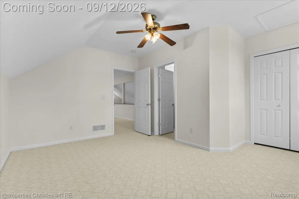 1143 Brewster Road Rochester Hills City, MI 48306