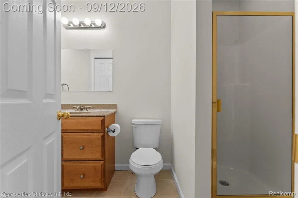 1143 Brewster Road Rochester Hills City, MI 48306