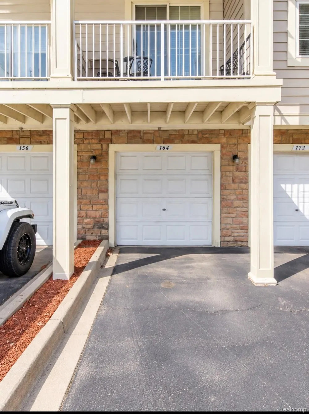 164 Park Green Drive Lake Orion Village, MI 48362