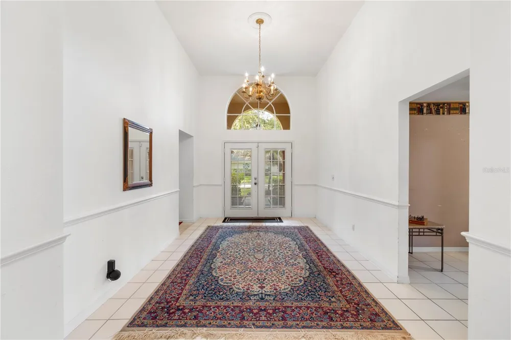 8746 TANTALLON CIRCLE Tampa, FL 33647