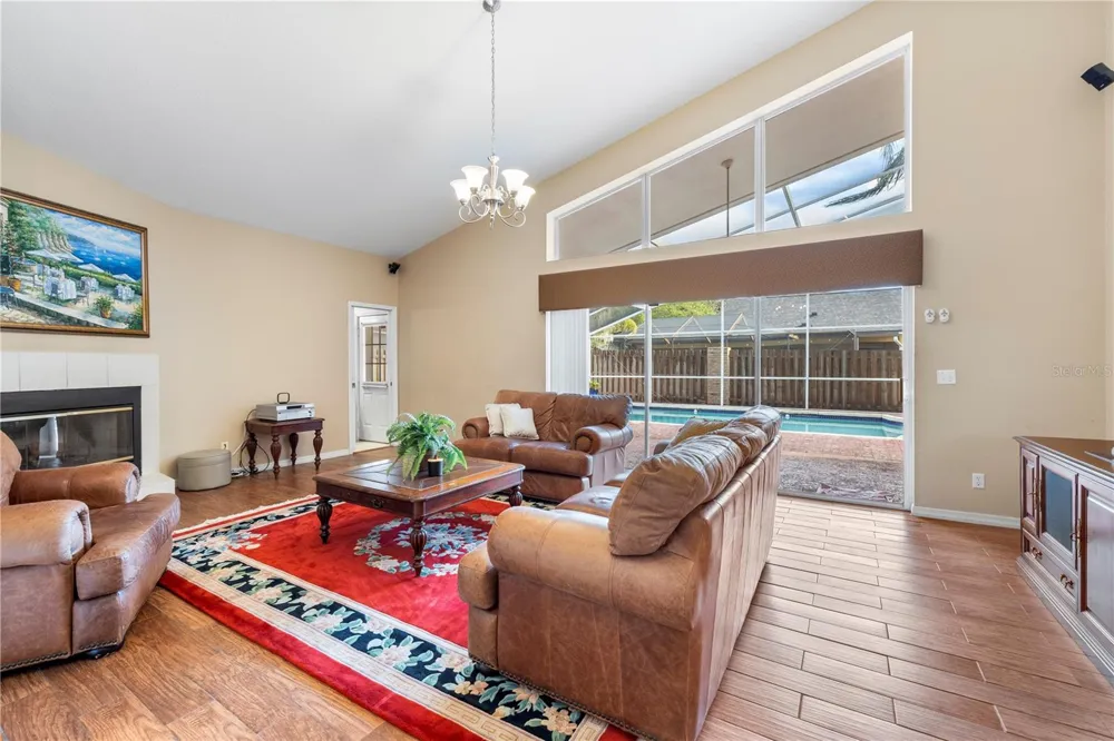 8746 TANTALLON CIRCLE Tampa, FL 33647
