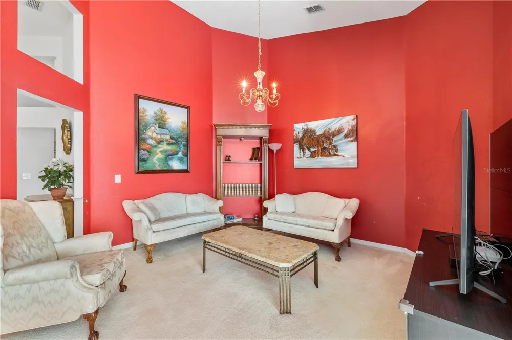 8746 TANTALLON CIRCLE Tampa, FL 33647