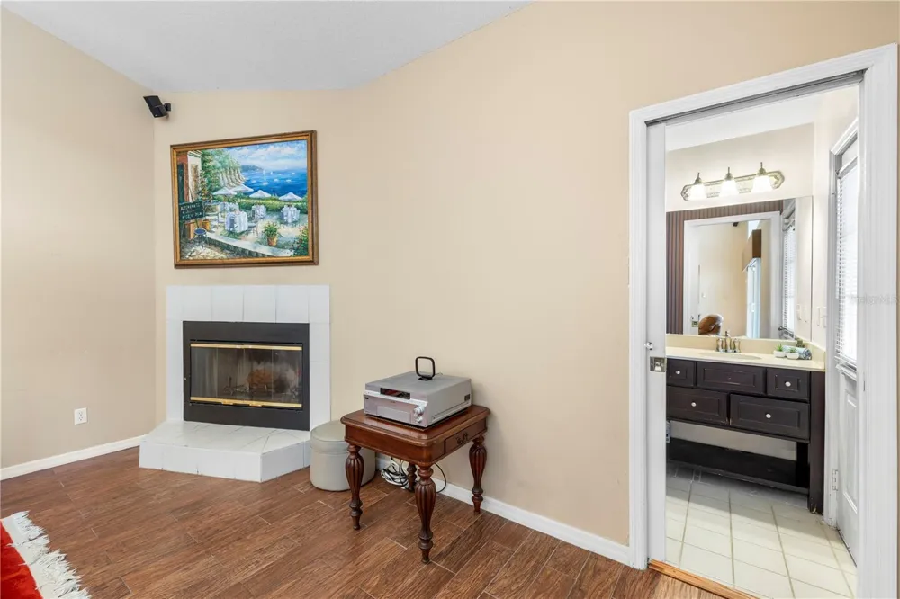 8746 TANTALLON CIRCLE Tampa, FL 33647