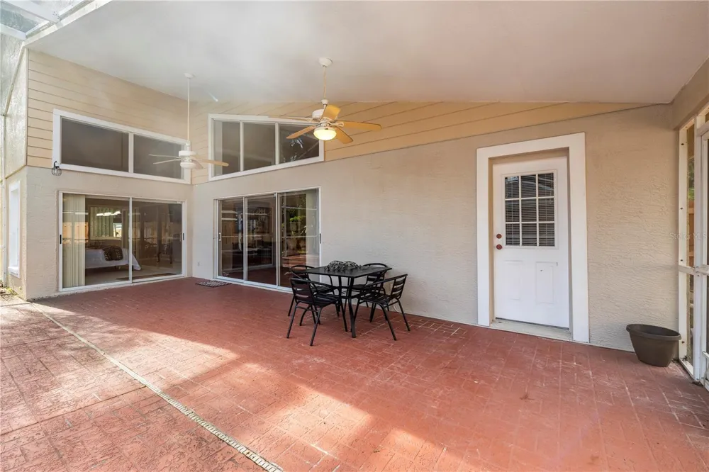8746 TANTALLON CIRCLE Tampa, FL 33647
