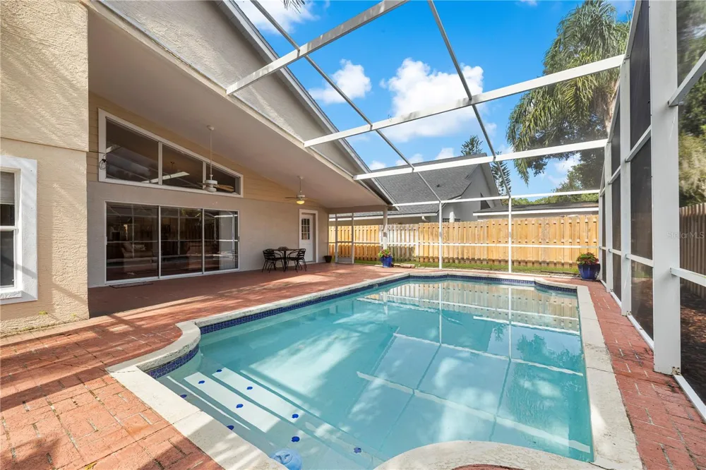 8746 TANTALLON CIRCLE Tampa, FL 33647