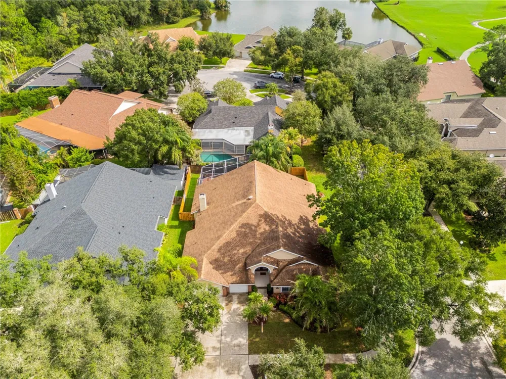 8746 TANTALLON CIRCLE Tampa, FL 33647