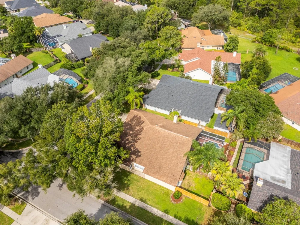 8746 TANTALLON CIRCLE Tampa, FL 33647