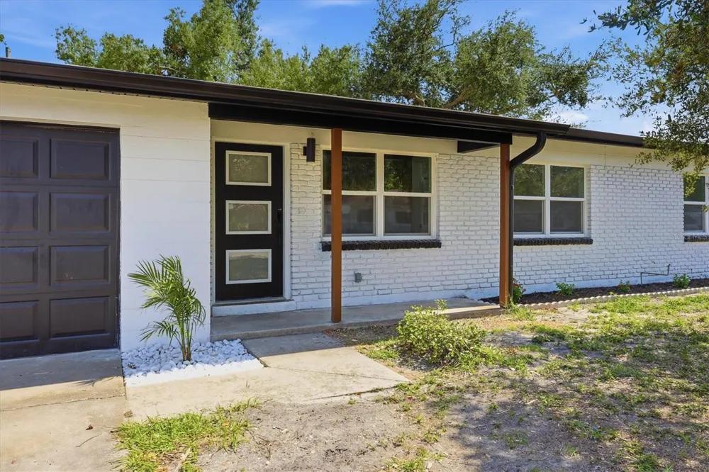 4420 W BAY COURT AVENUE Tampa, FL 33611