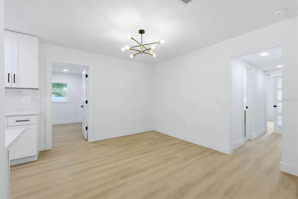 4420 W BAY COURT AVENUE Tampa, FL 33611