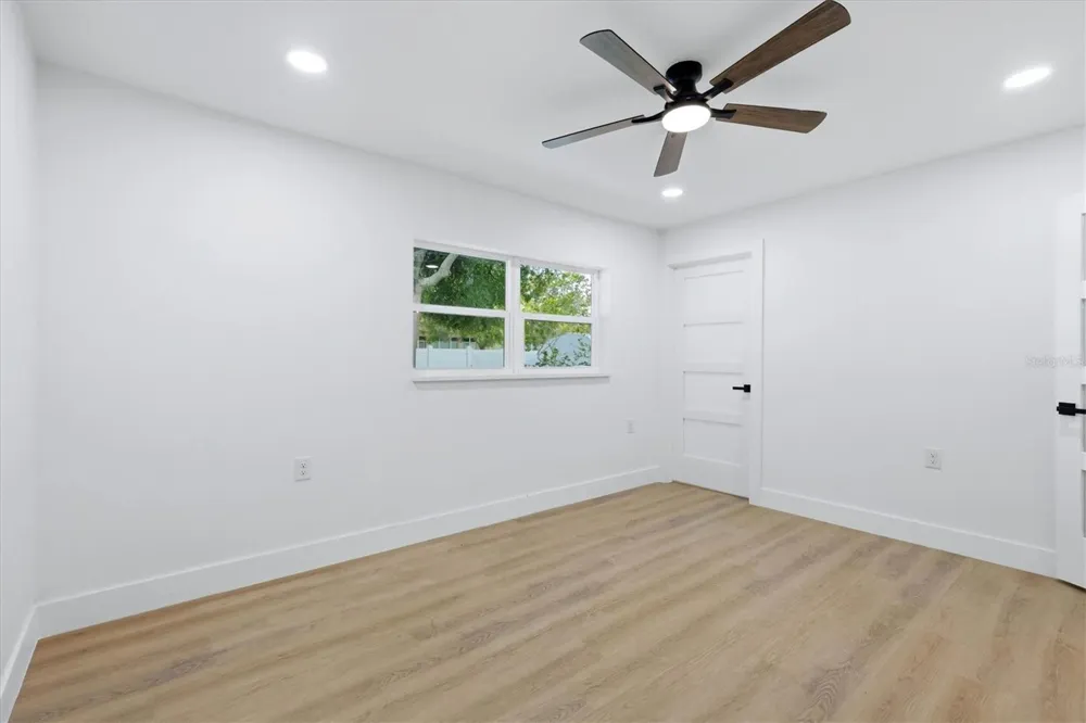 4420 W BAY COURT AVENUE Tampa, FL 33611