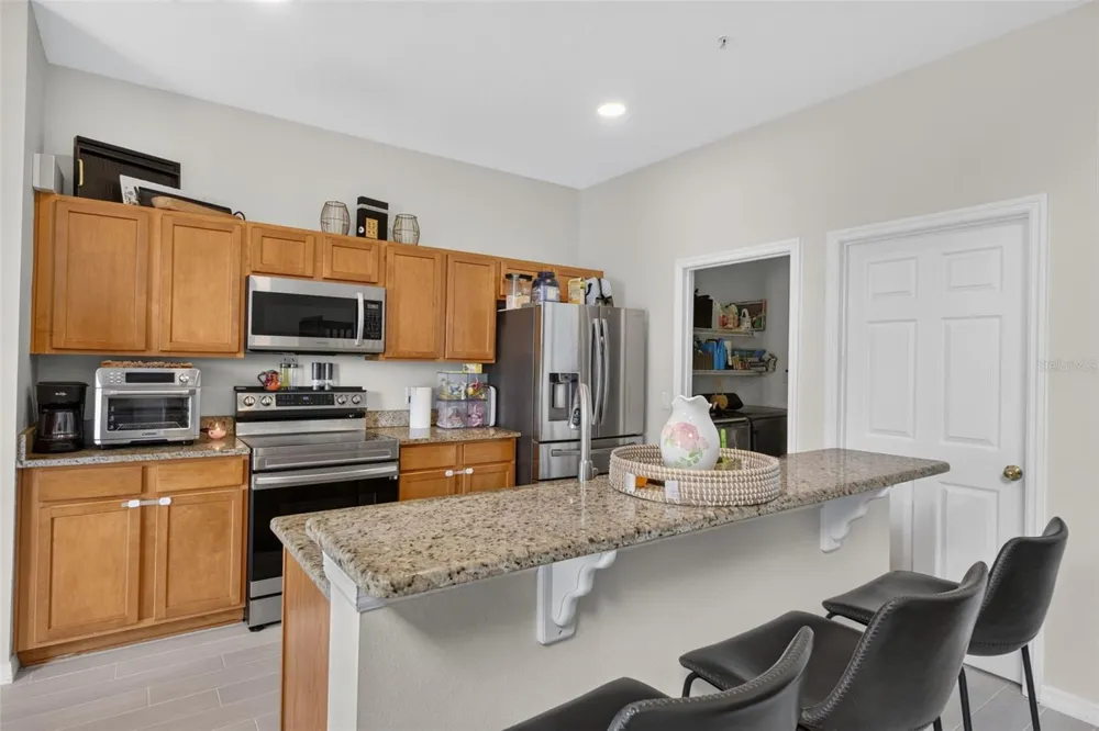 6086 CHAPLEDALE DR Orlando, FL 32829