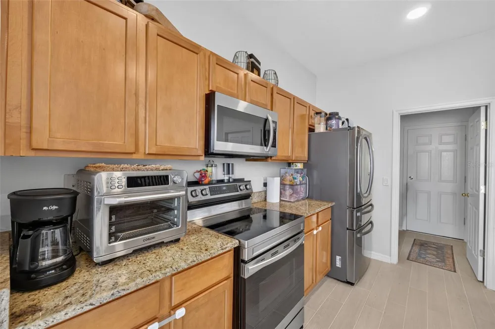 6086 CHAPLEDALE DR Orlando, FL 32829
